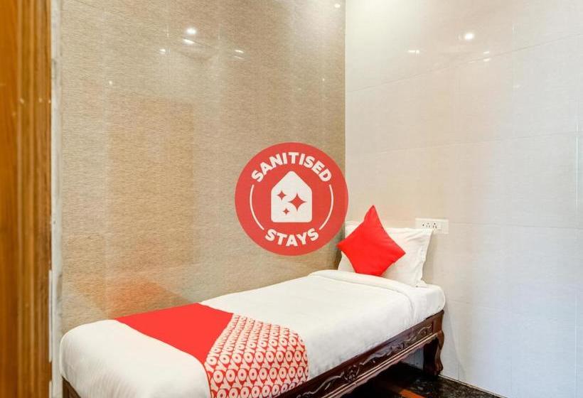 호텔 Flagship Tejasri Residency