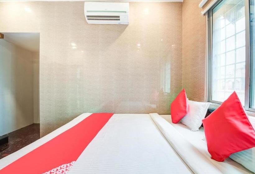 호텔 Flagship Tejasri Residency