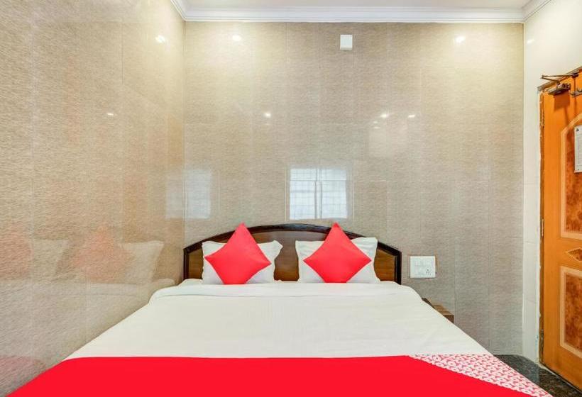 호텔 Flagship Tejasri Residency