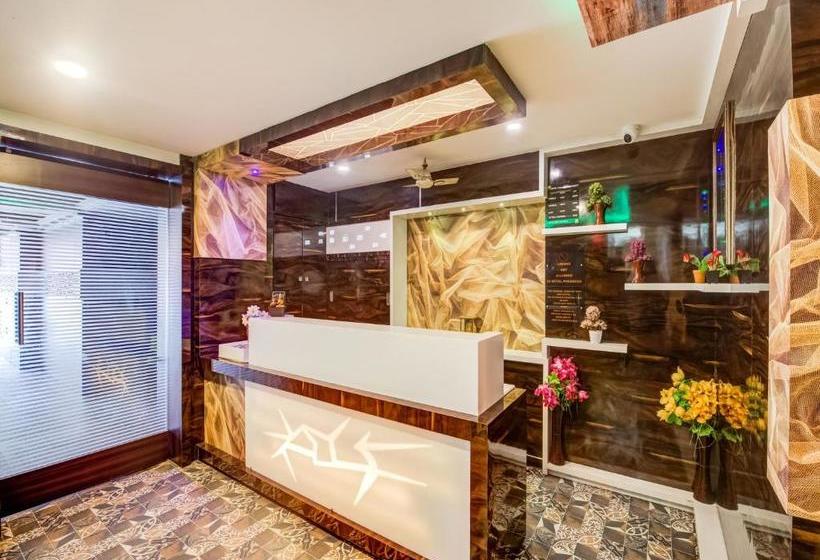 호텔 Flagship Tejasri Residency