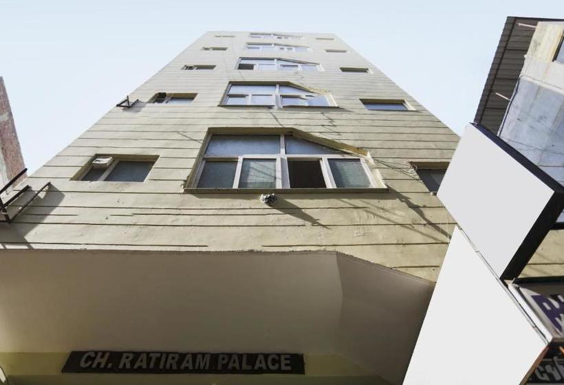 בית מלון כפרי Oyo 76309 Royal Palace