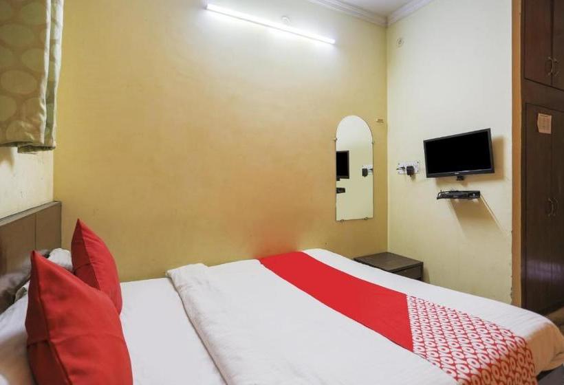 בית מלון כפרי Oyo 76309 Royal Palace