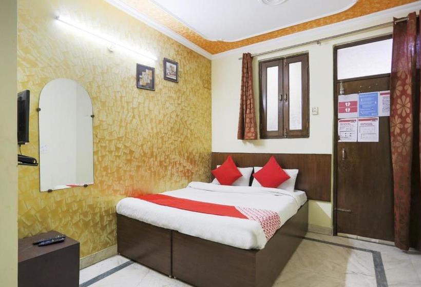 בית מלון כפרי Oyo 76309 Royal Palace