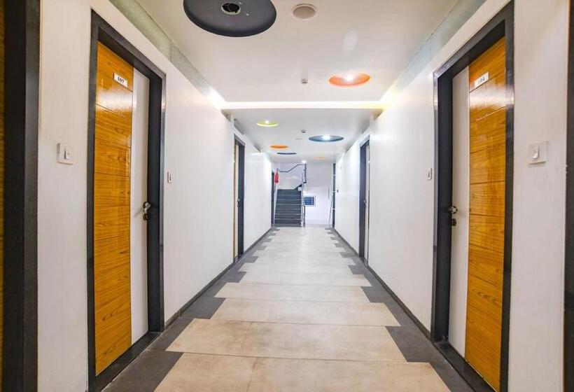 فندق Regal Regency