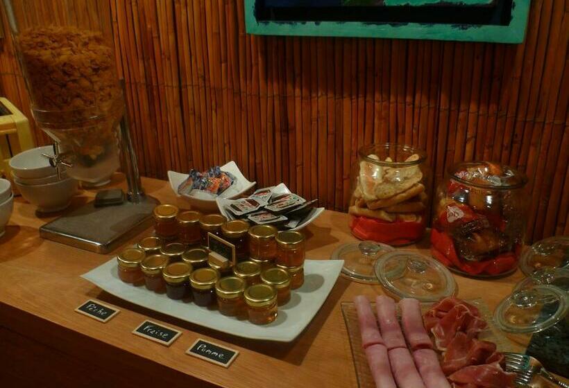 Отель Relais Du Taurion