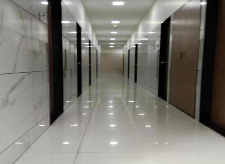 בית מלון כפרי Royal Residency   Chembur