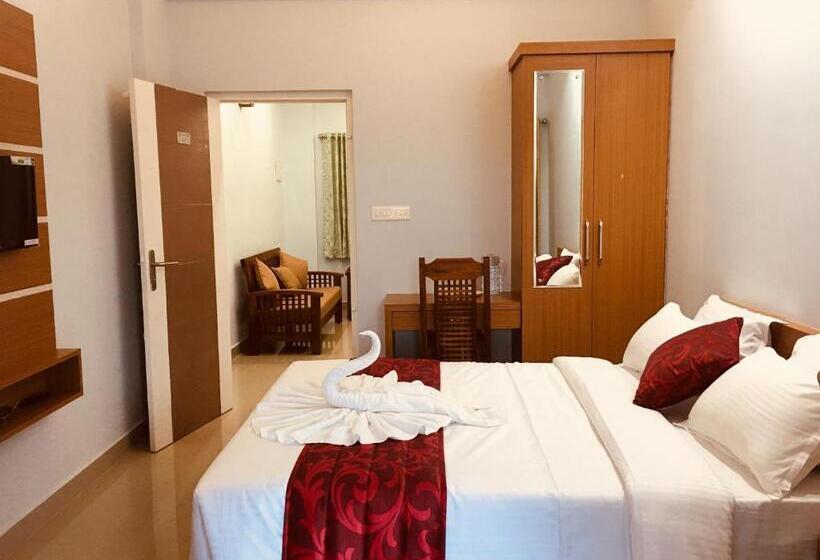 فندق T Homes Thekkady