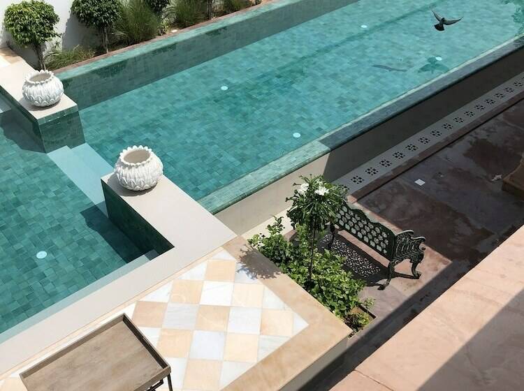 فندق The Rohet House