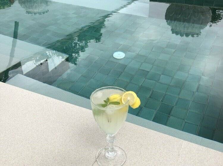 فندق The Rohet House