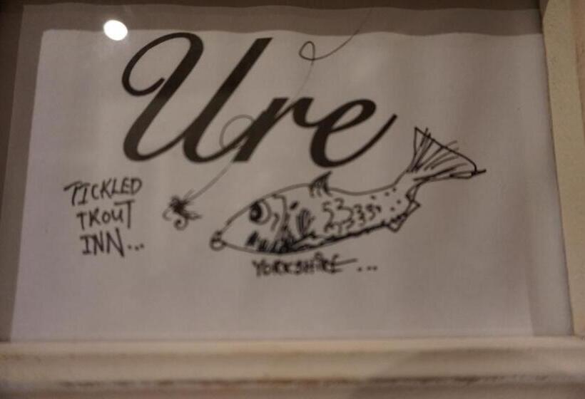 ホテル The Tickled Trout Inn Bilton In Ainsty