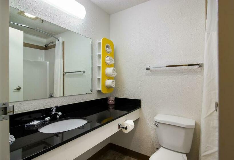 Motel 6 Kerrobert, Sk