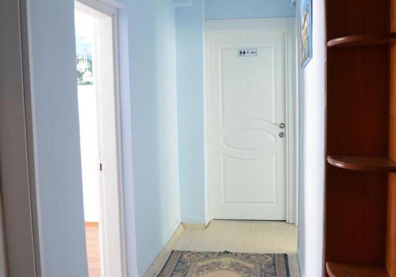 هاستل Seaway Hotel İstanbul