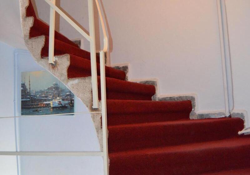 هاستل Seaway Hotel İstanbul