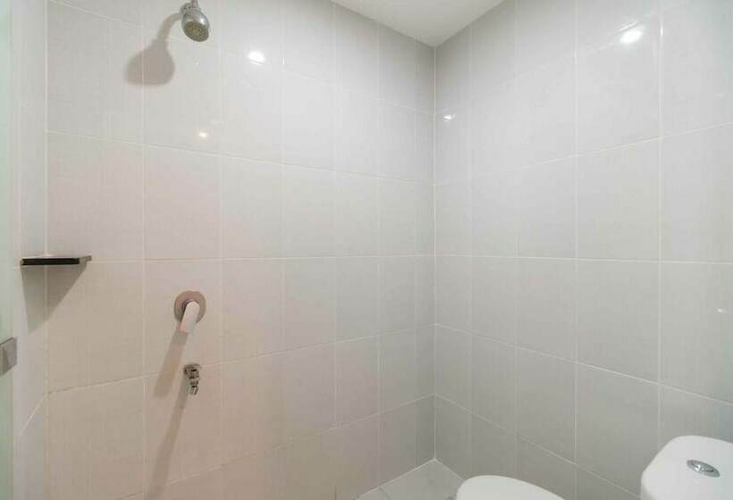 Пансион Koolkost Near Sepinggan Airport Balikpapan