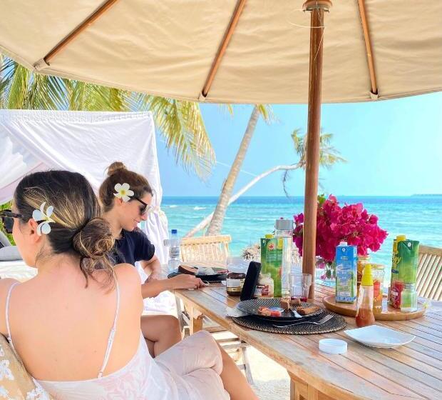 پانسیون Met House