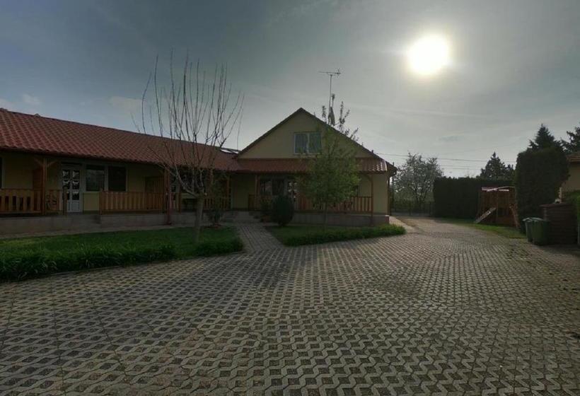 膳宿费 Aqua Azur Guesthouse