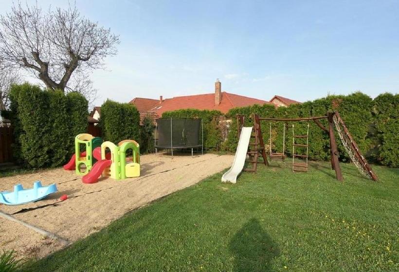 膳宿费 Aqua Azur Guesthouse