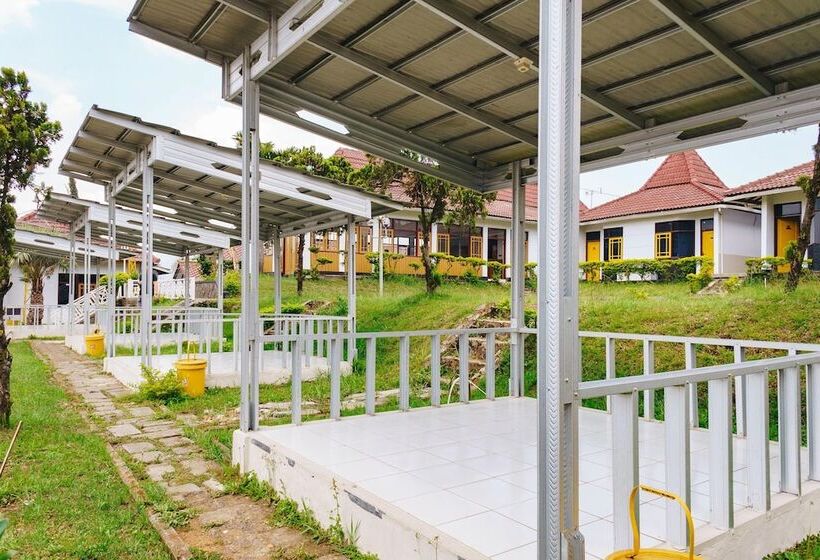 펜션 Reddoorz @ Hotel Damanaka Pangalengan