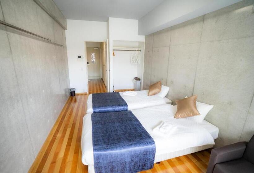 بنسيون Spresso Namba Parks Street