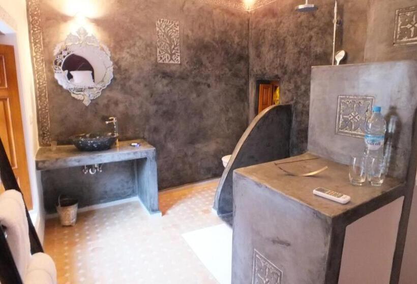 ریاض Dar Faracha Fes