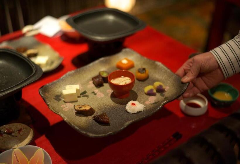 ריוקאן Mashikokan Satoyama Resort