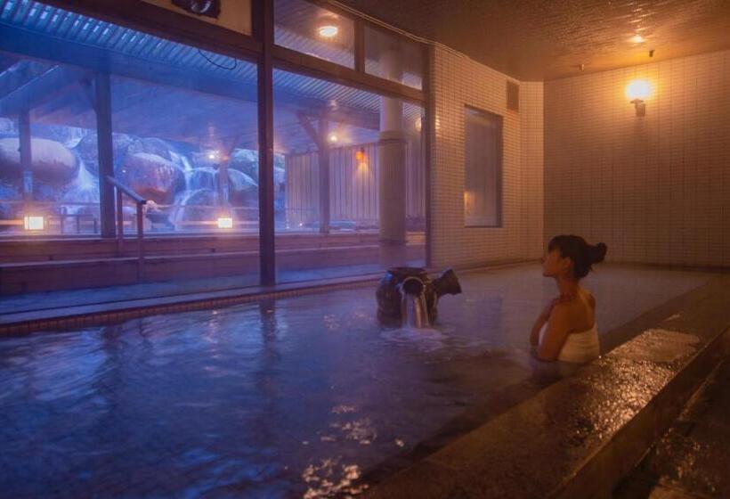 ריוקאן Mashikokan Satoyama Resort