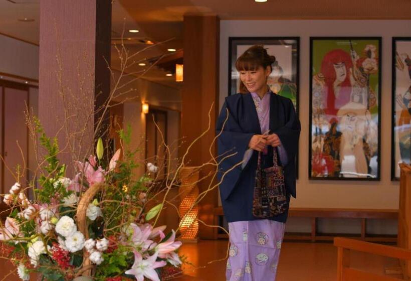 ריוקאן Mashikokan Satoyama Resort