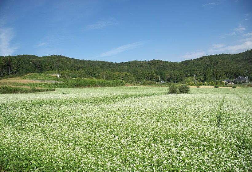 ריוקאן Mashikokan Satoyama Resort