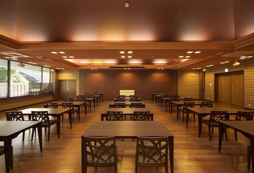 ריוקאן Mashikokan Satoyama Resort