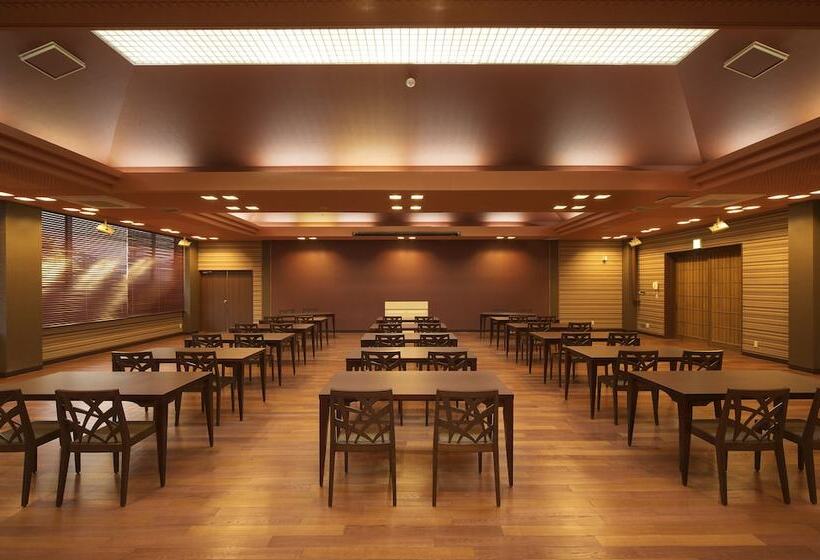 ריוקאן Mashikokan Satoyama Resort