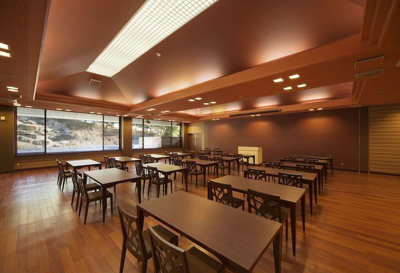 ריוקאן Mashikokan Satoyama Resort