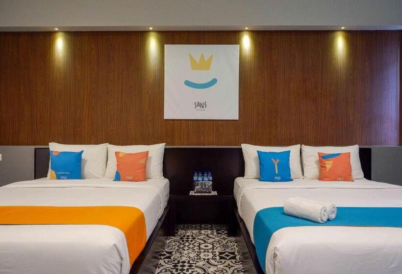 Sans Hotel Empress Simpang Lima