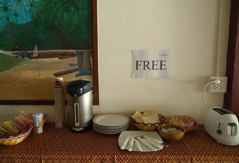 Общежитие Sea Breeze House, Naiplao Beach