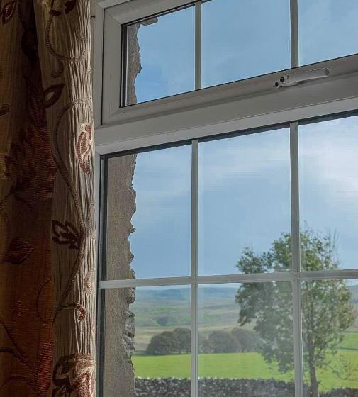 호스텔 The Fat Lamb Country Inn And Nature Reserve