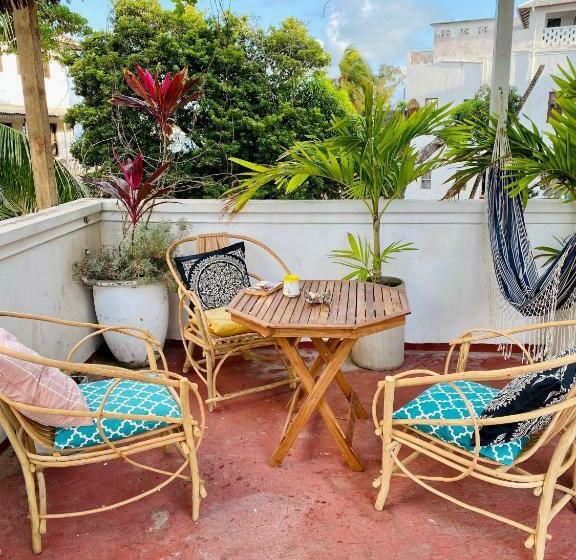 住宿加早餐  Balcony House