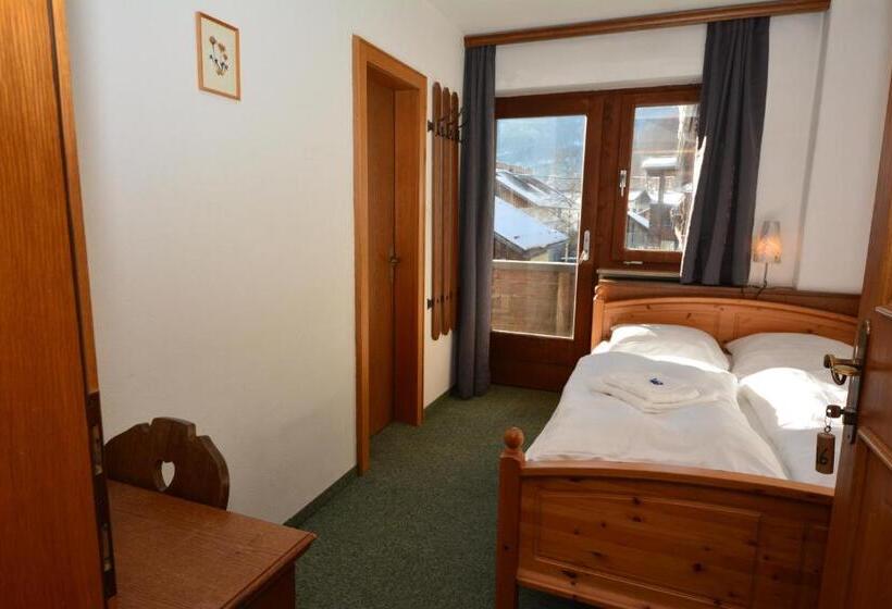 Bed and Breakfast Haus Arnold By Châtel Reizen