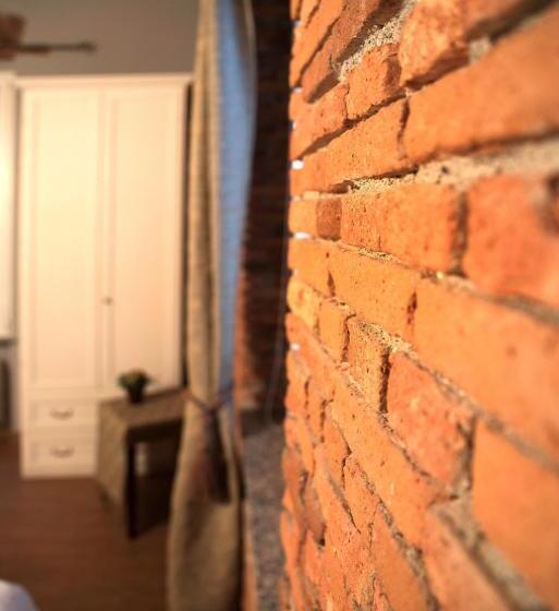 تختخواب و صبحانه In Centro Charme