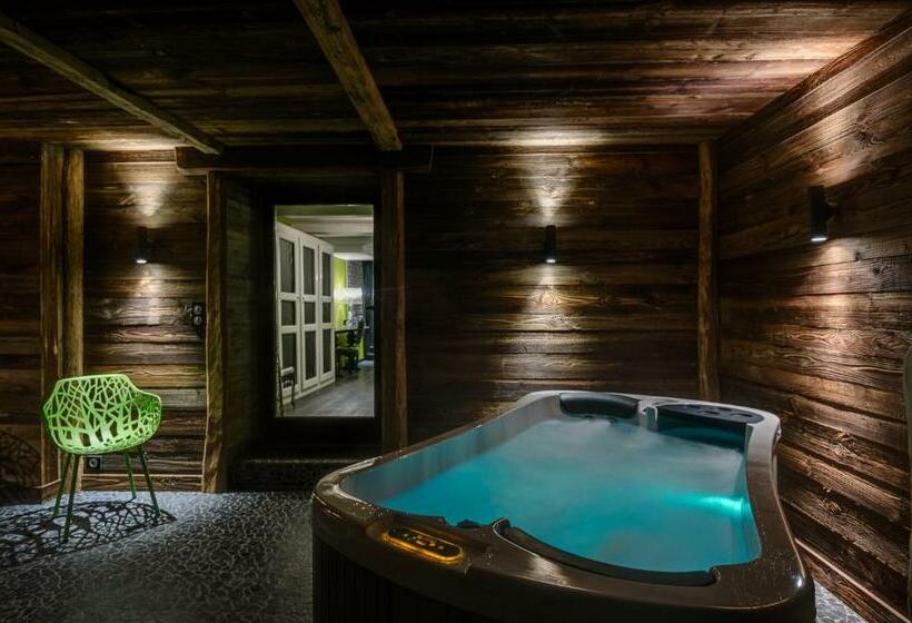 住宿加早餐  La Bergerie Du Miravidi