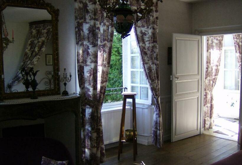 Bed and Breakfast Le Chateau De Prauthoy