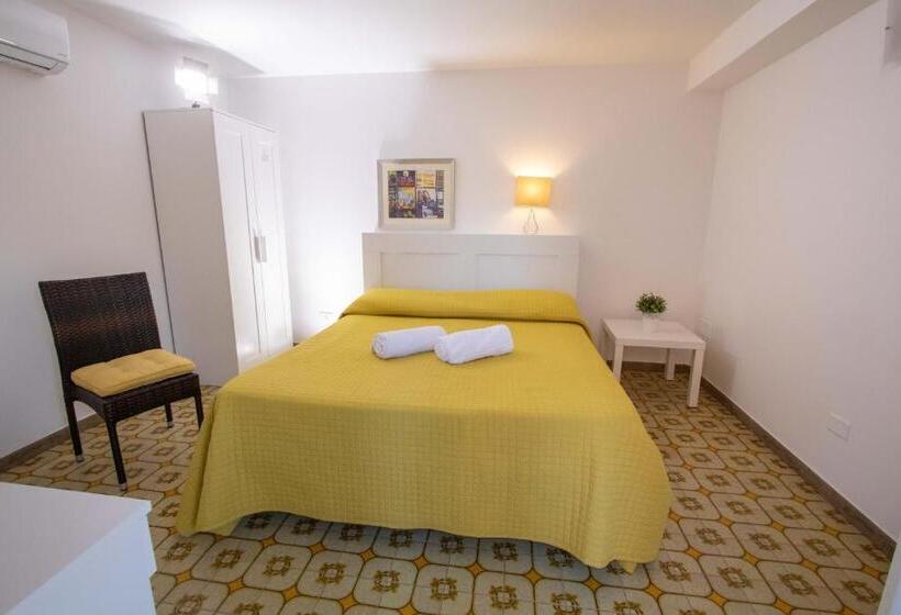 Bed and Breakfast Le Torrette Rooms And Apartments