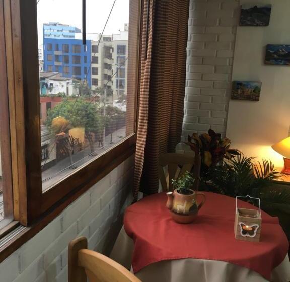 مبيت وإفطار Miraflores Centre