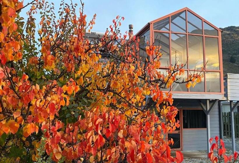 تختخواب و صبحانه Visitor Room Self Check In