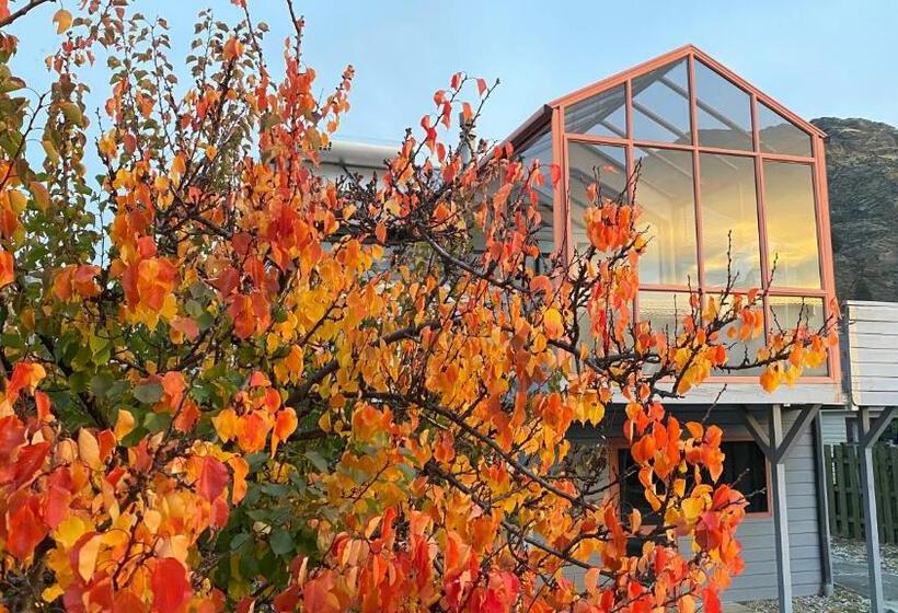 تختخواب و صبحانه Visitor Room Self Check In