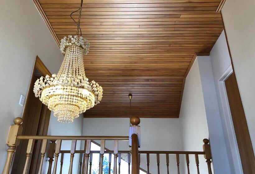 تختخواب و صبحانه Visitor Room Self Check In