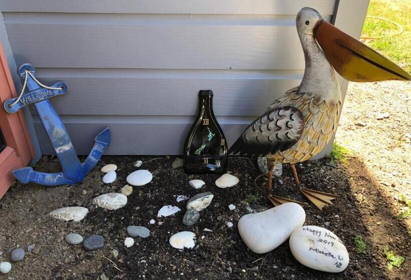 تختخواب و صبحانه Visitor Room Self Check In