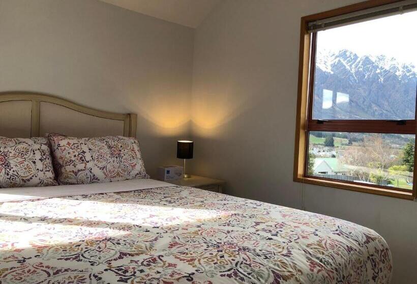 تختخواب و صبحانه Visitor Room Self Check In