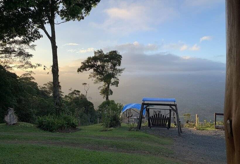 تختخواب و صبحانه The Lodge At Reventazon River Mountain Ranch