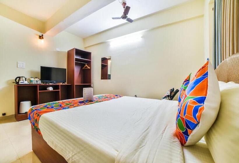 Fabhotel K7 Trends With Pool, Baga Beach   Nr Baga Beach