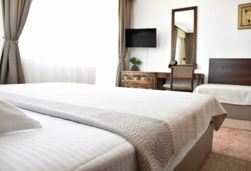 Family Hotel Apolonia