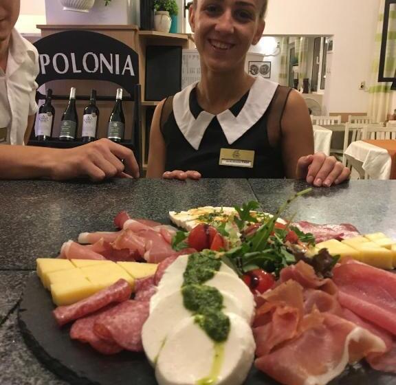Family Hotel Apolonia